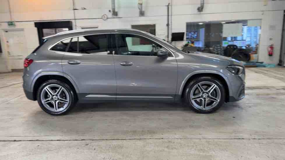 More views of Mercedes-Benz GLA