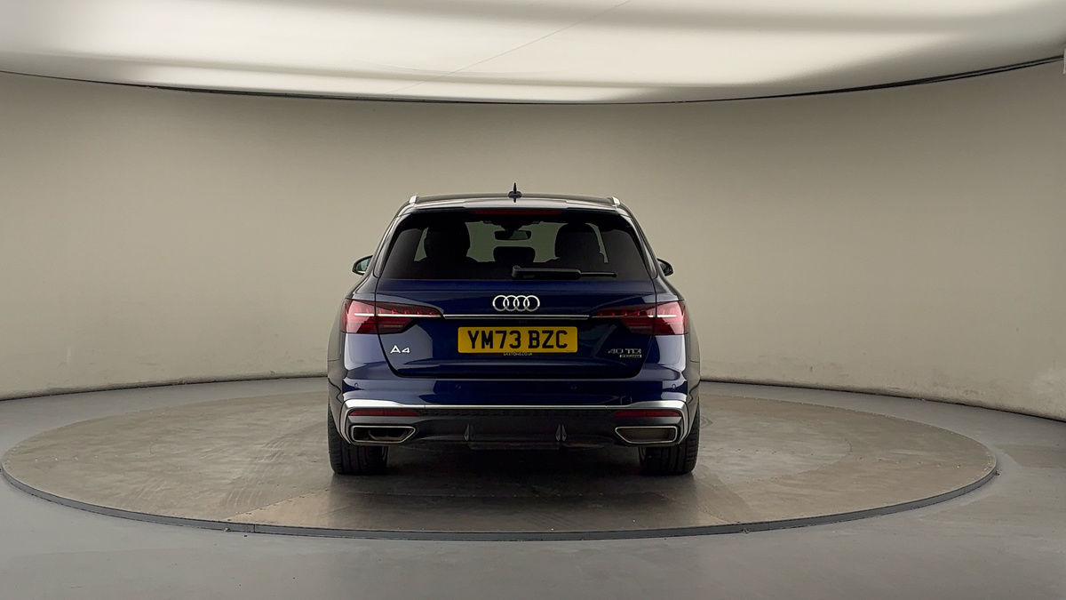 Audi A4 Avant Image 4