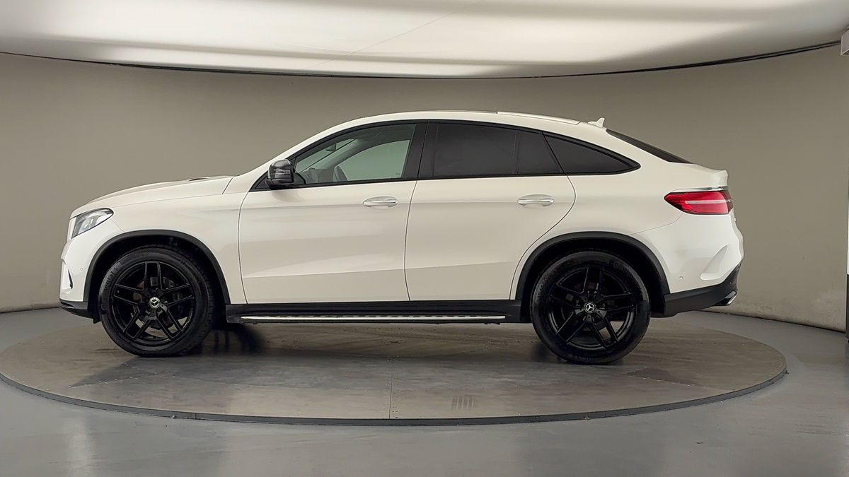 More views of Mercedes-Benz GLE