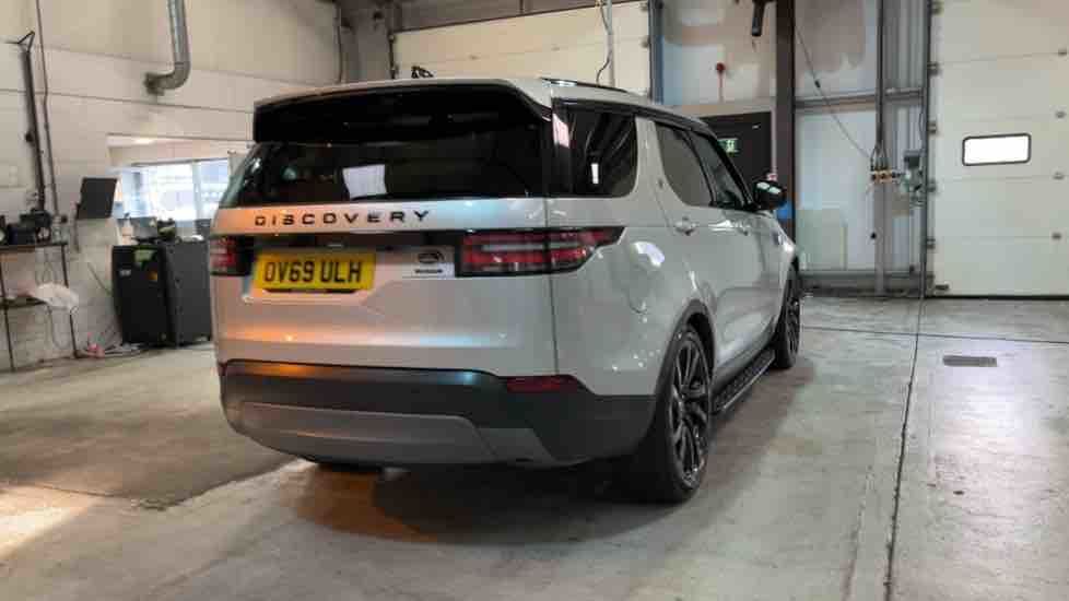 More views of Land Rover Discovery