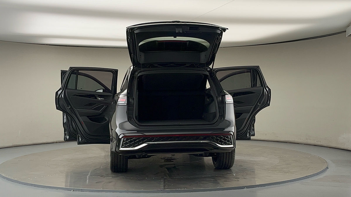 More views of Volkswagen Tiguan