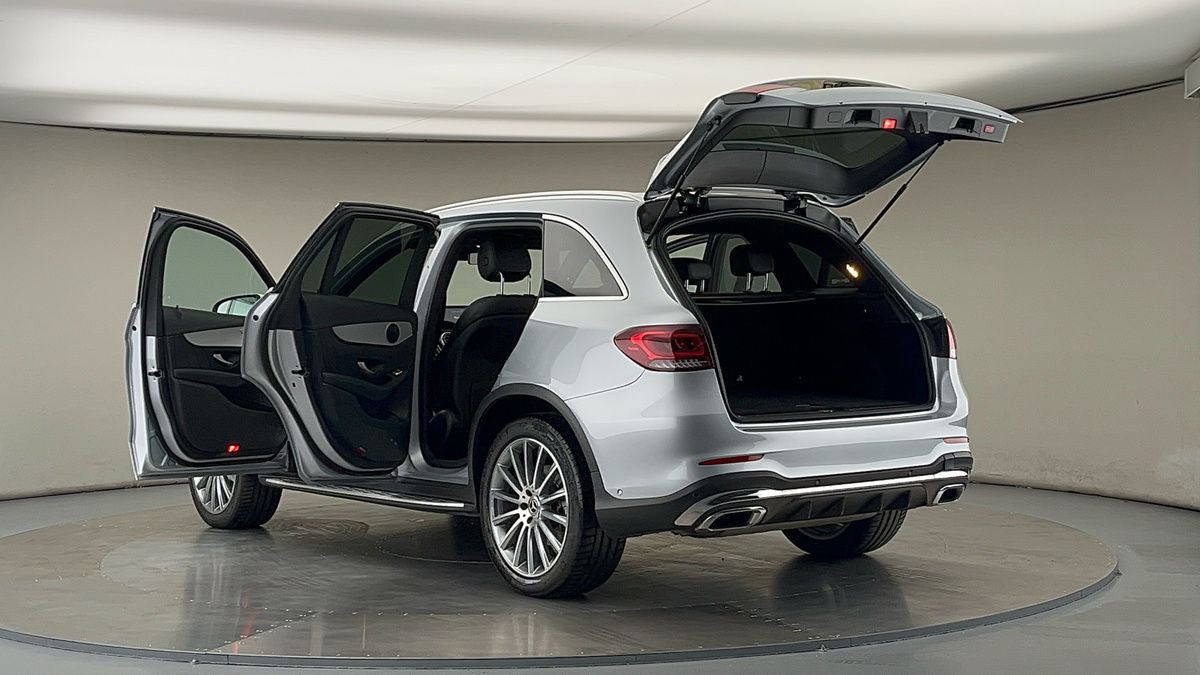 Mercedes-Benz GLC Image 23