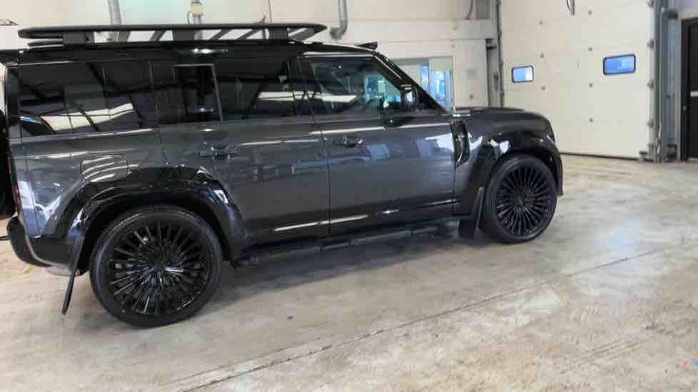 More views of Land Rover Defender 110