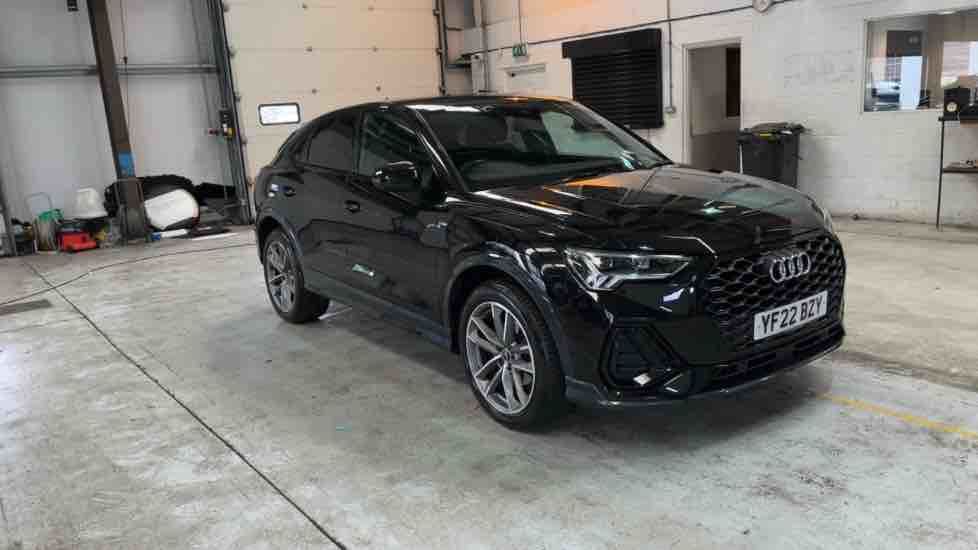 More views of Audi Q3
