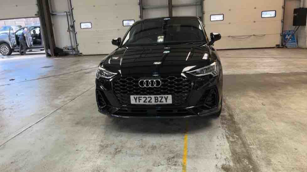More views of Audi Q3