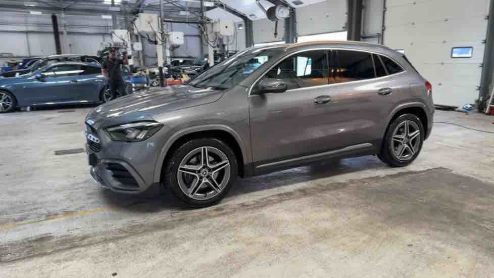 More views of Mercedes-Benz GLA