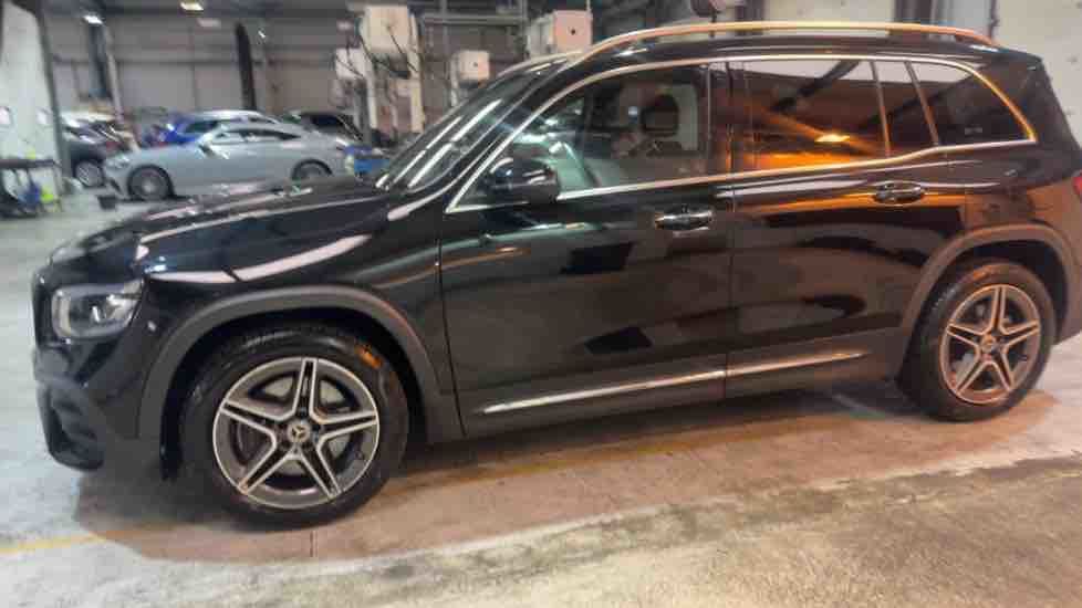 More views of Mercedes-Benz GLB