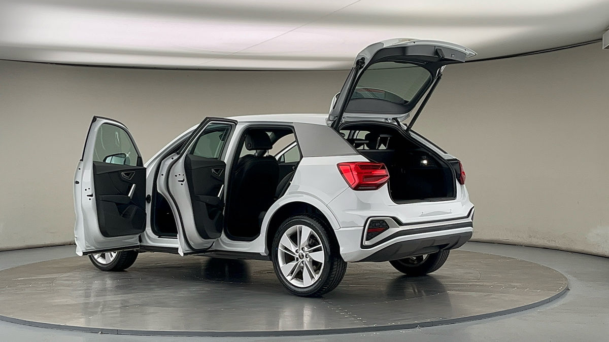More views of Audi Q2