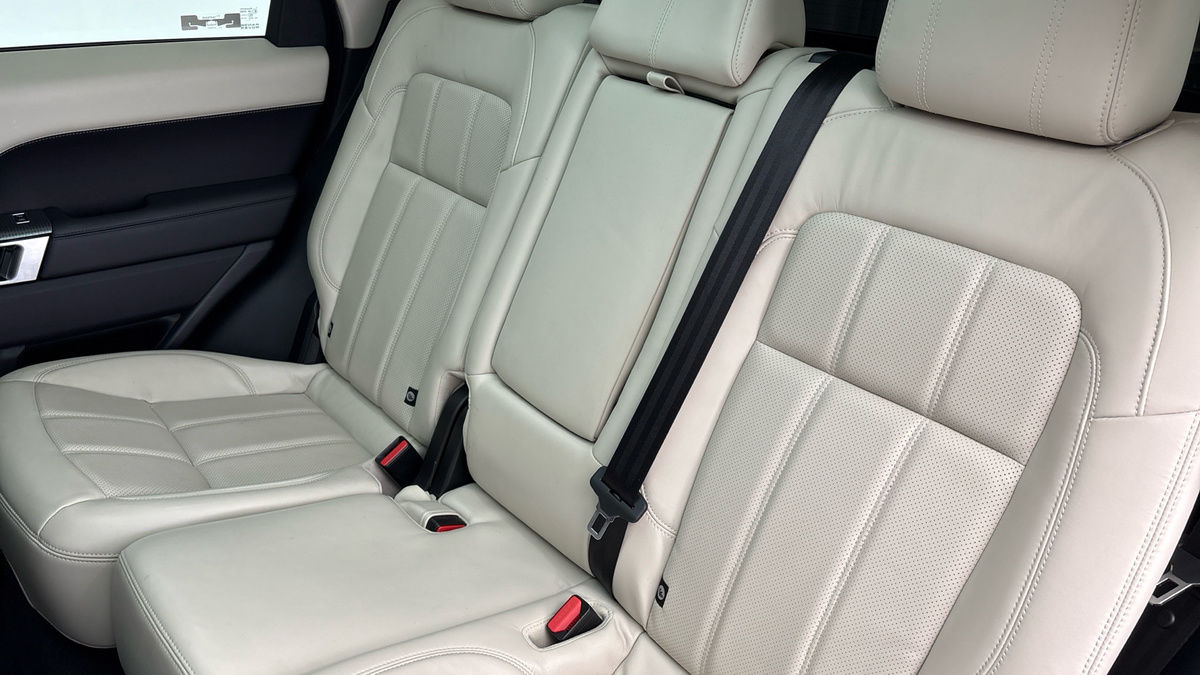 Land Rover Range Rover Sport Image 8
