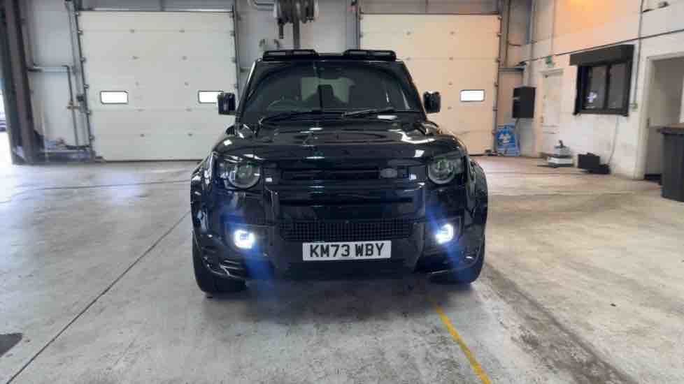 More views of Land Rover Defender 110