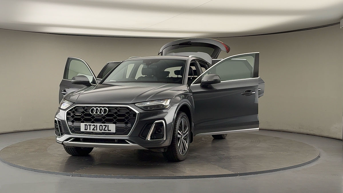 More views of Audi Q5