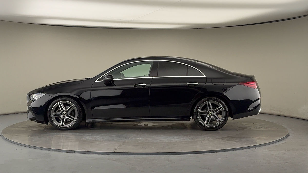 Mercedes-Benz CLA Image 15