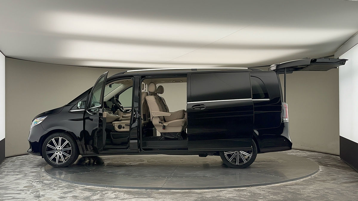 More views of Mercedes-Benz V Class