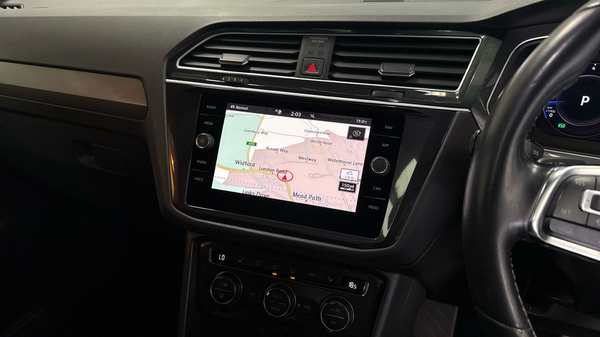 Volkswagen Tiguan Image 17