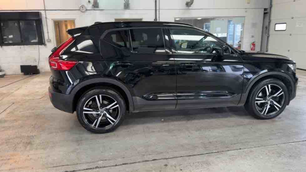 More views of Volvo XC40