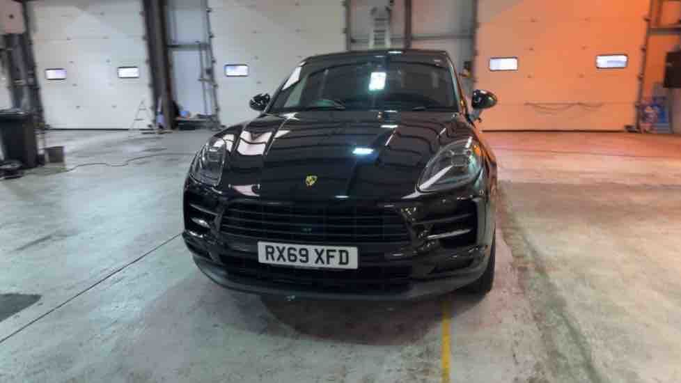 More views of Porsche Macan