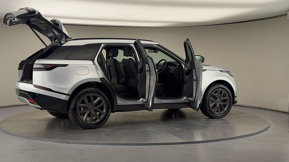 More views of Land Rover Range Rover Velar