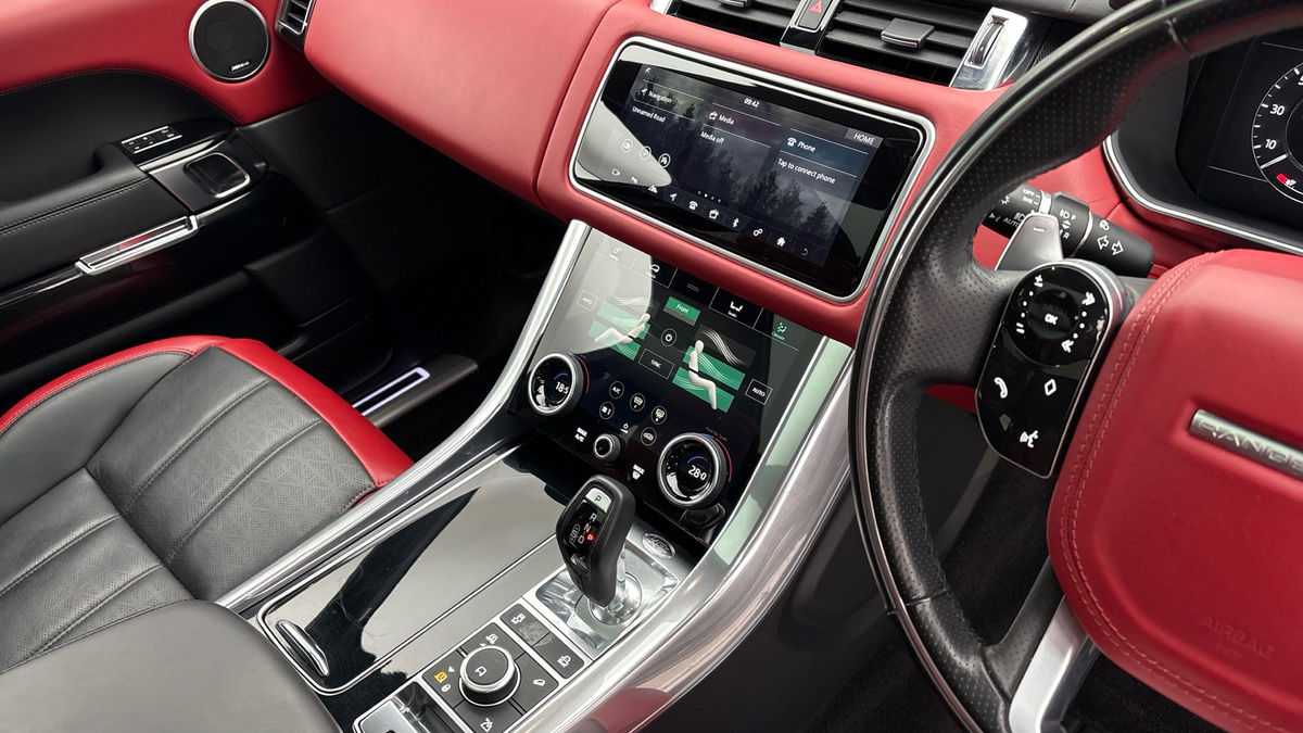 Land Rover Range Rover Sport Image 18