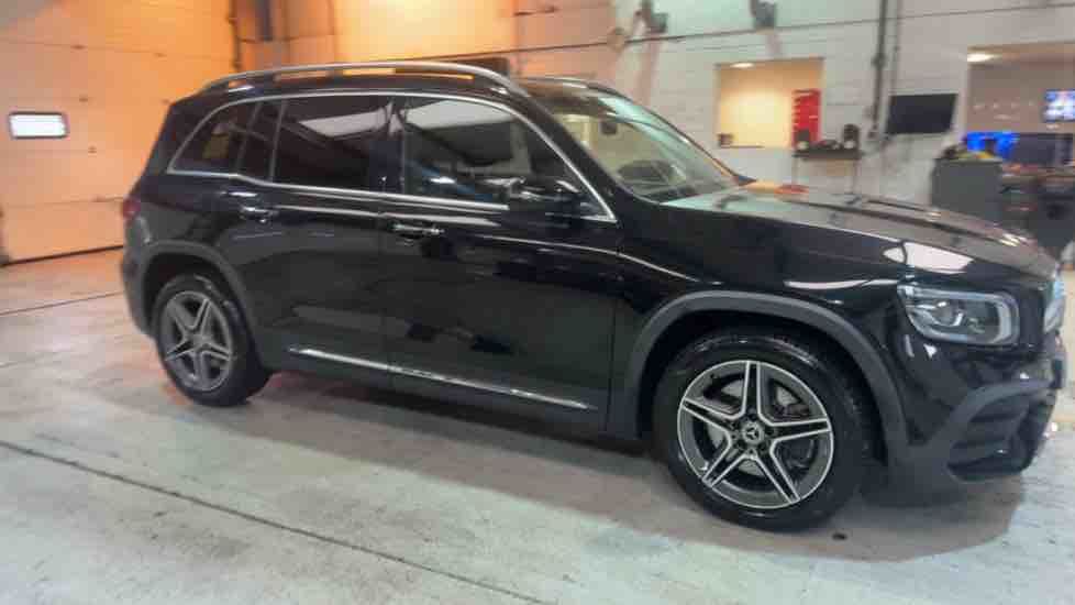 More views of Mercedes-Benz GLB