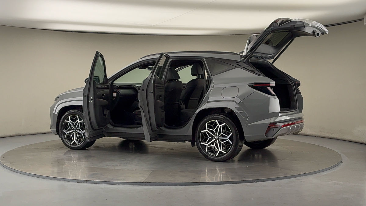 More views of Hyundai TUCSON