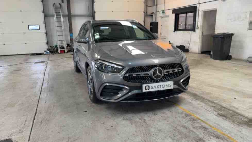 More views of Mercedes-Benz GLA