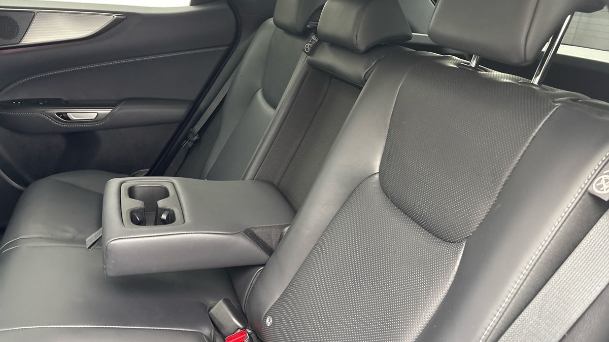 Lexus NX Image 9
