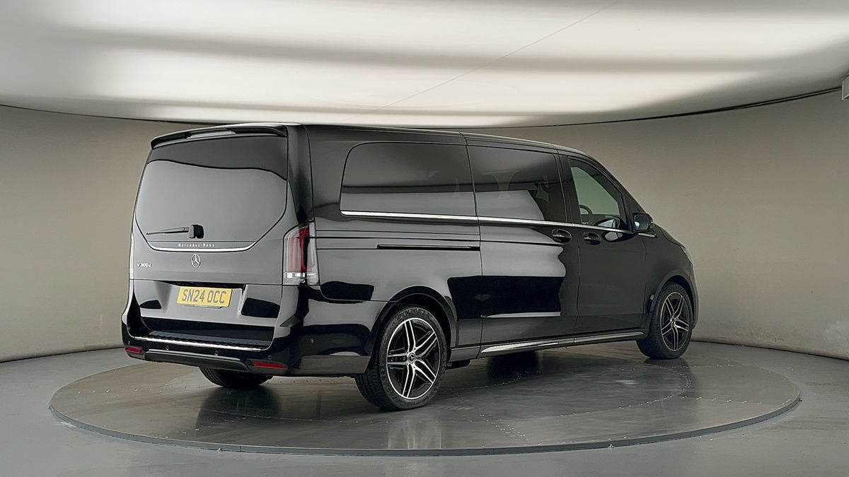 Mercedes-Benz V Class Image 21
