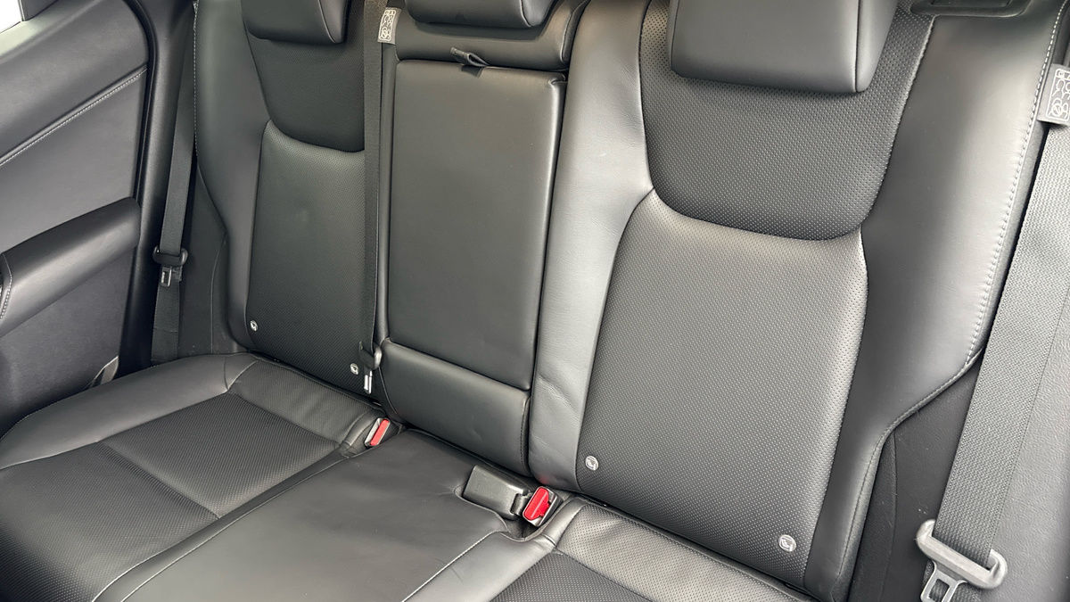 Lexus NX Image 8