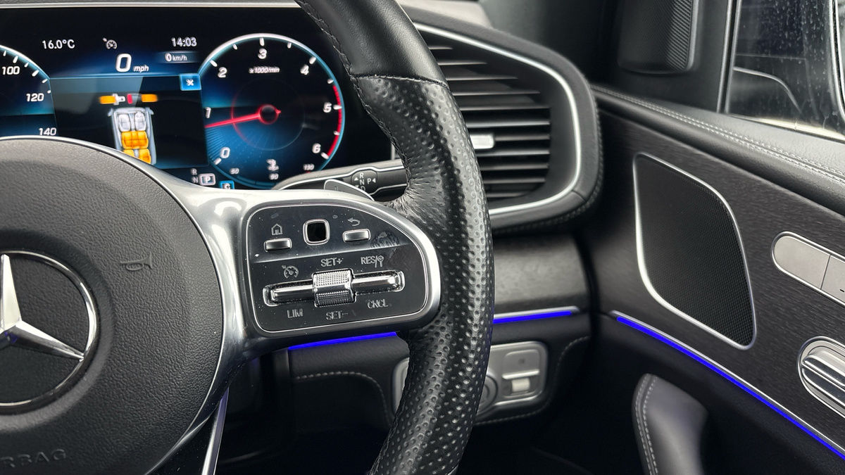 Mercedes-Benz GLE Image 14