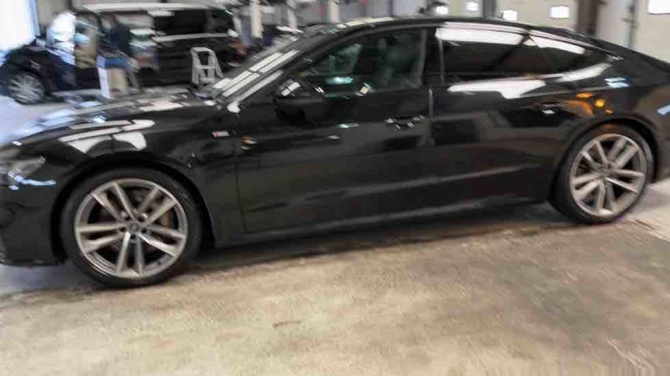 More views of Audi A7