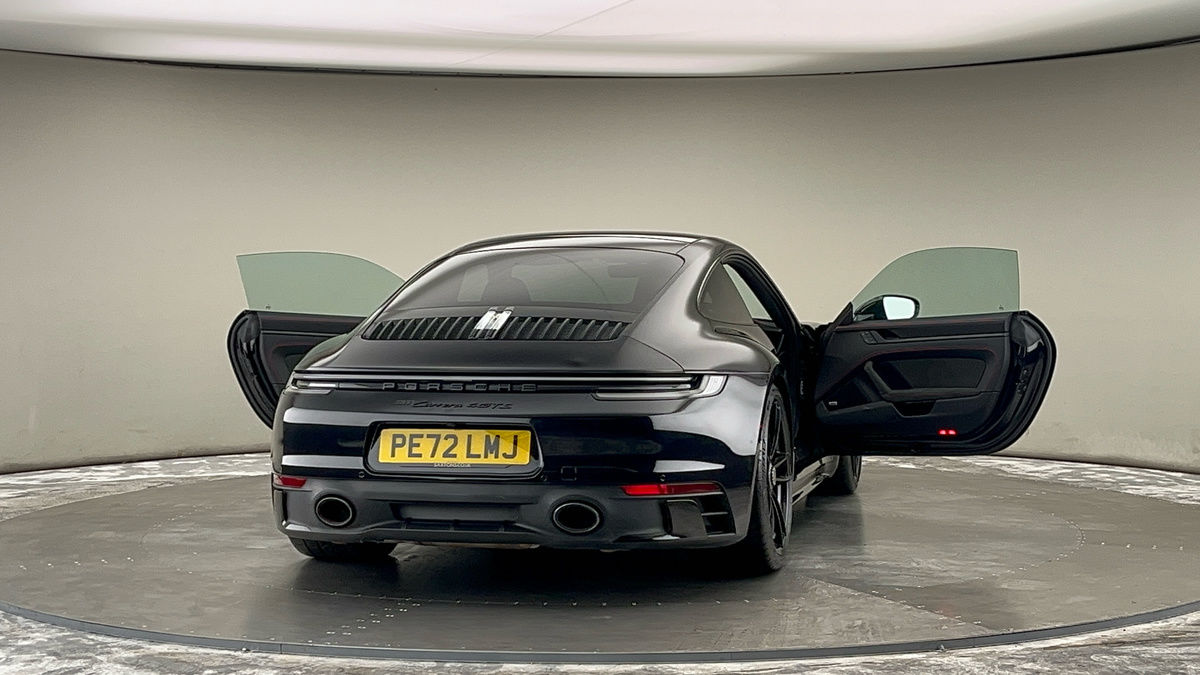 More views of Porsche 911