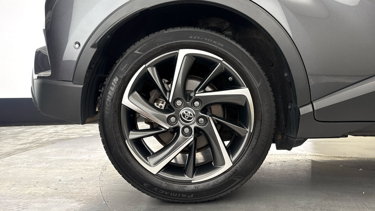 Toyota C-HR Image 10