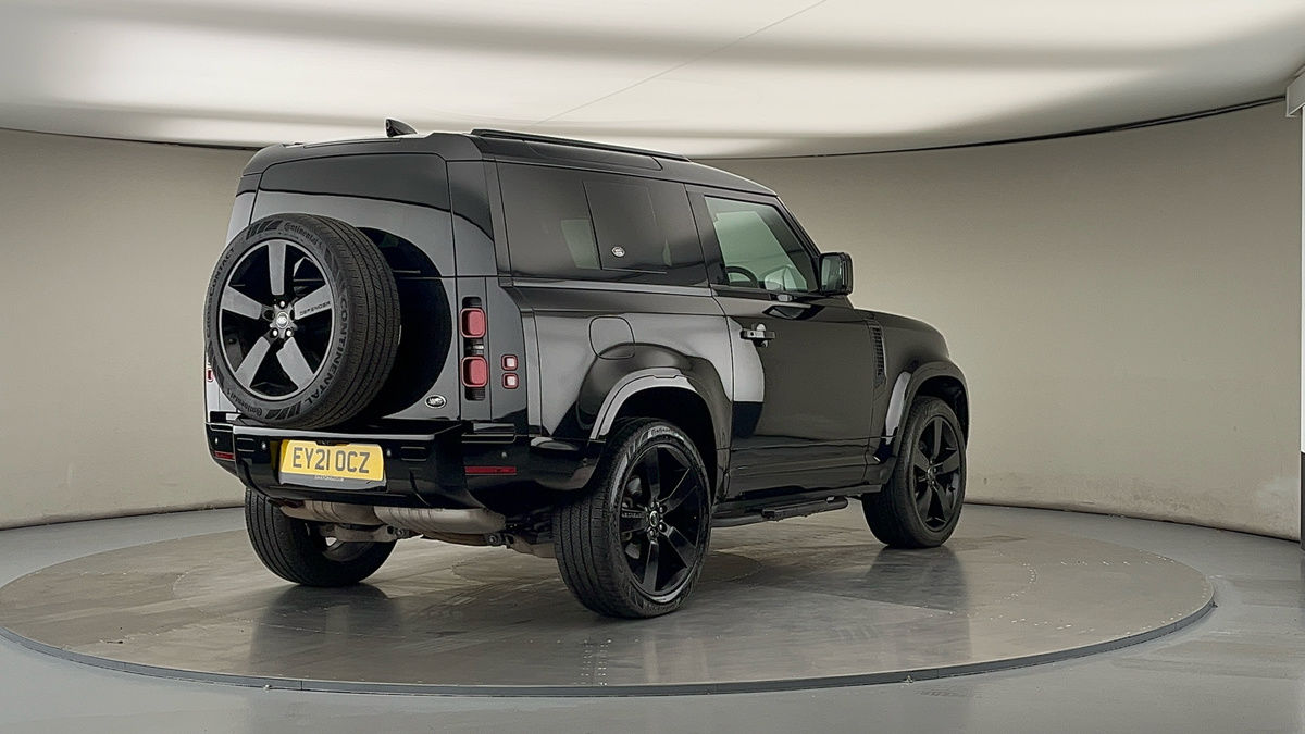 More views of Land Rover Defender 90
