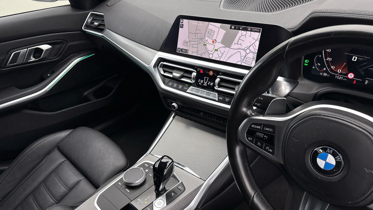 BMW 3 Series Image 18