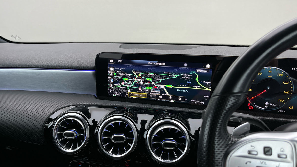 Mercedes-Benz A Class Image 17