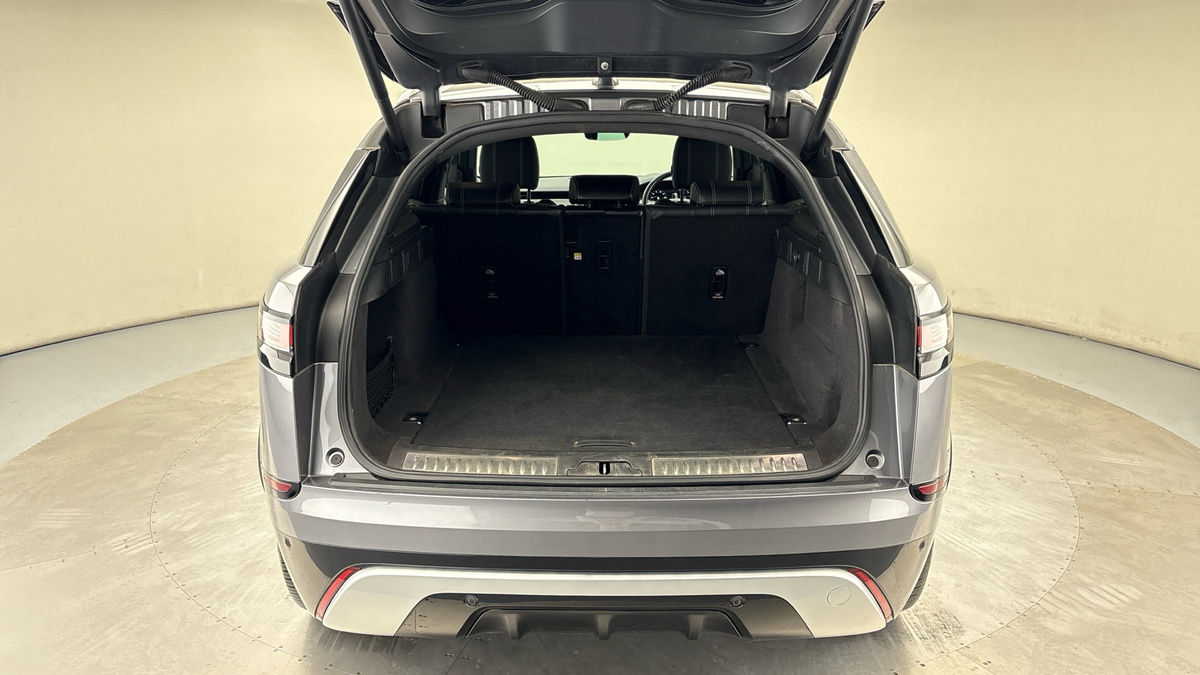 Land Rover Range Rover Velar Image 11
