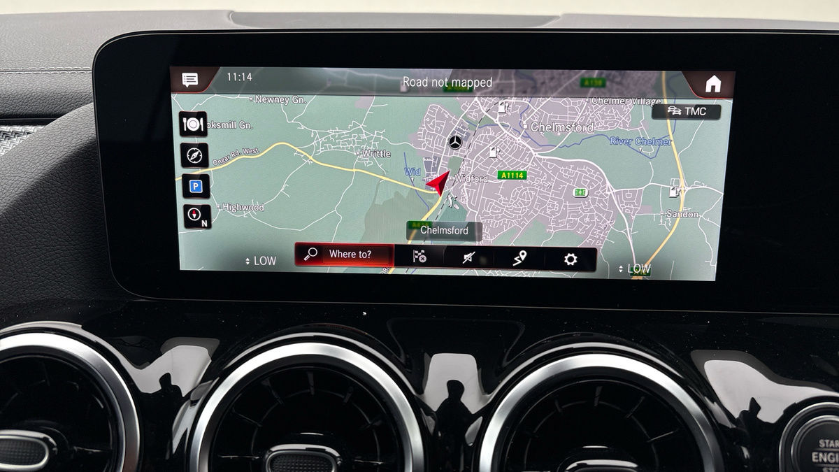 Mercedes-Benz GLA Image 17