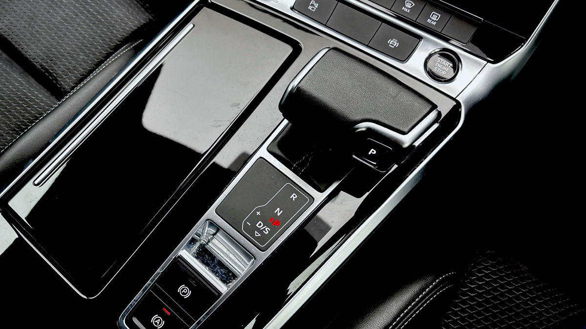 Audi A6 Saloon Image 6