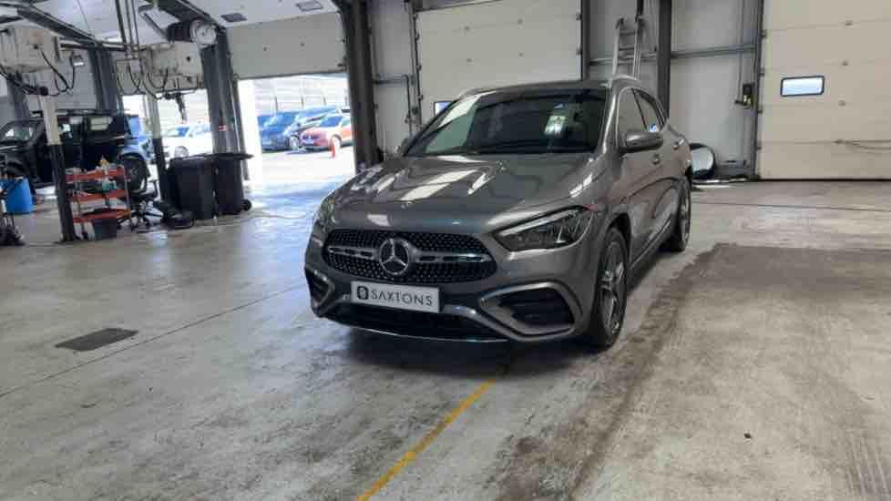 More views of Mercedes-Benz GLA