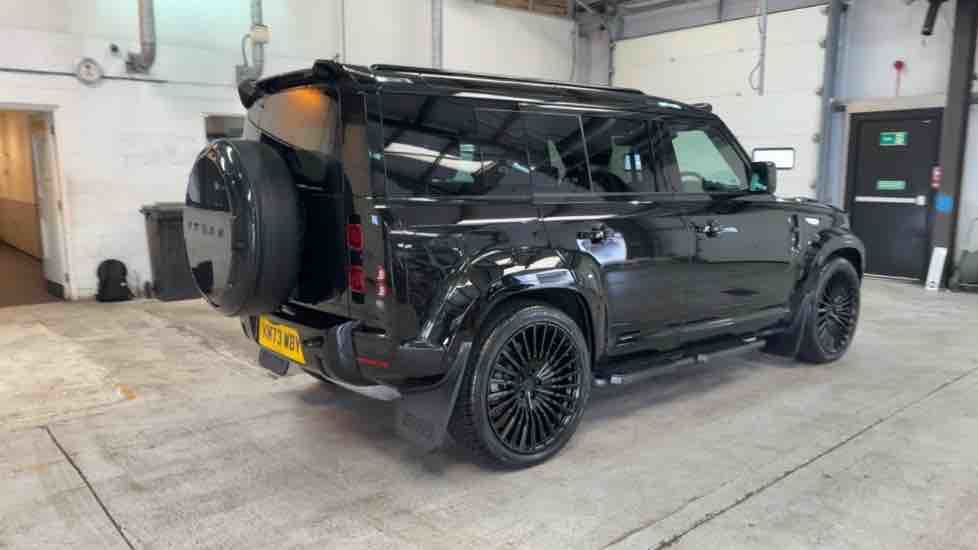 More views of Land Rover Defender 110