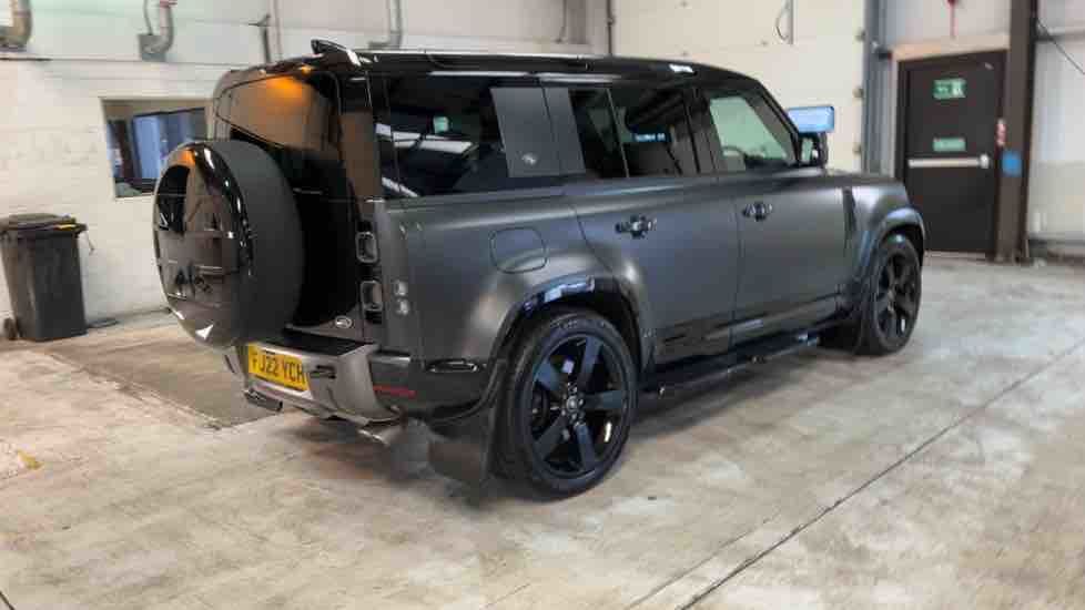 More views of Land Rover Defender 110