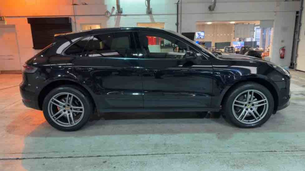 More views of Porsche Macan