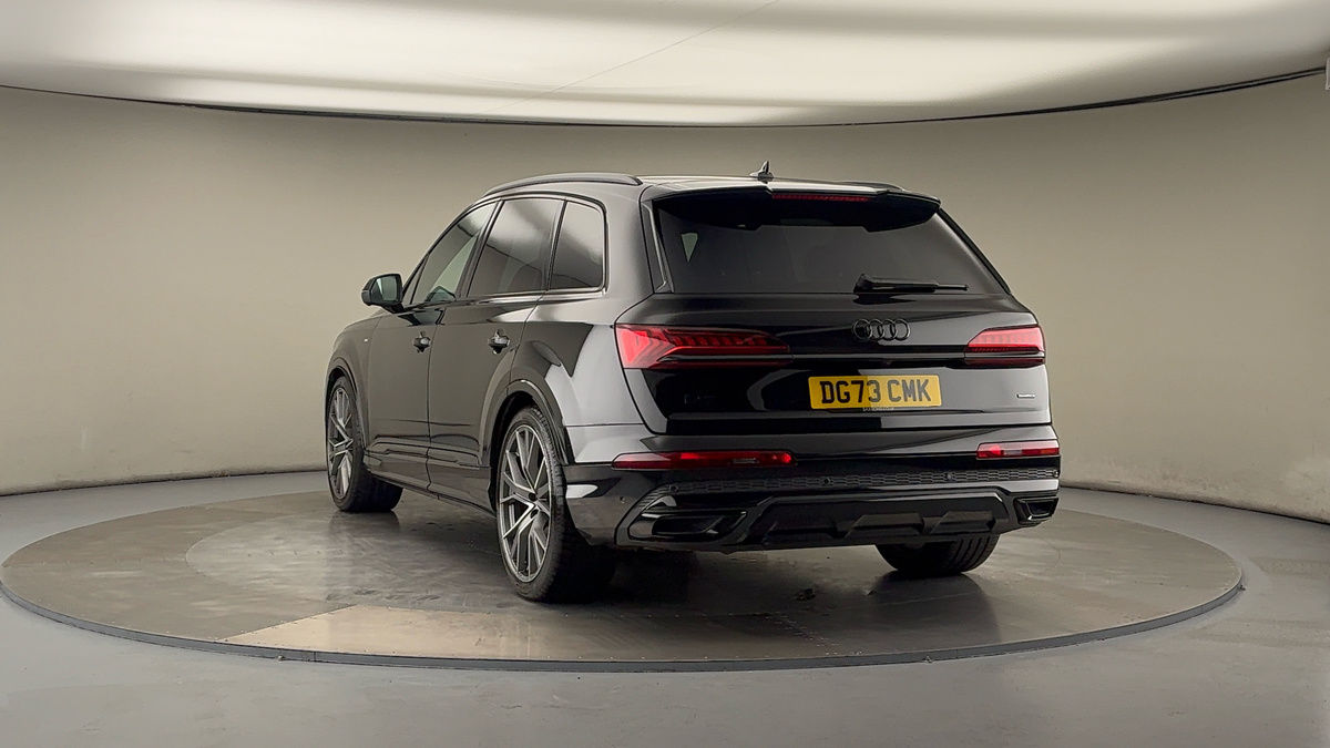 More views of Audi Q7