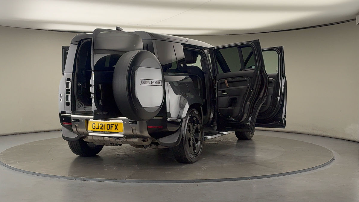 More views of Land Rover Defender 110