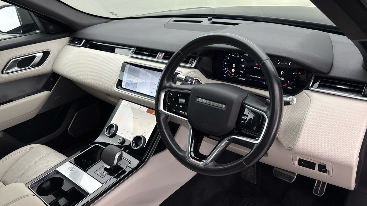 Land Rover Range Rover Velar Image 5