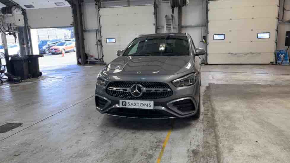 More views of Mercedes-Benz GLA