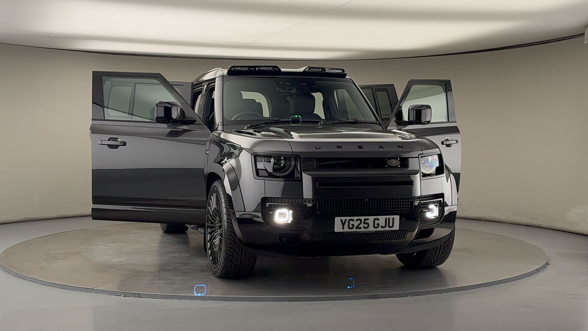 More views of Land Rover Defender 110