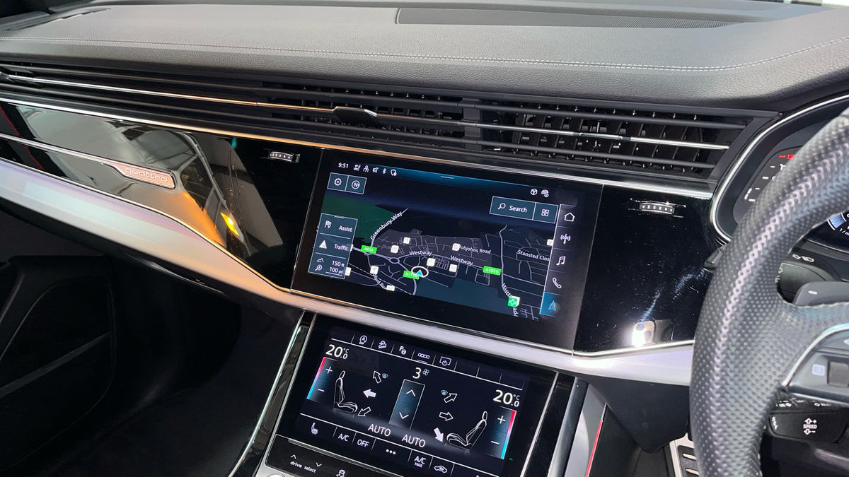 Audi Q8 Image 17