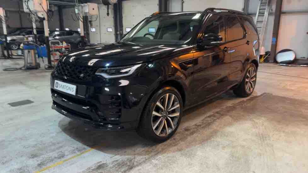 More views of Land Rover Discovery