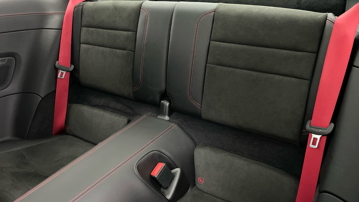 Porsche 911 Image 8